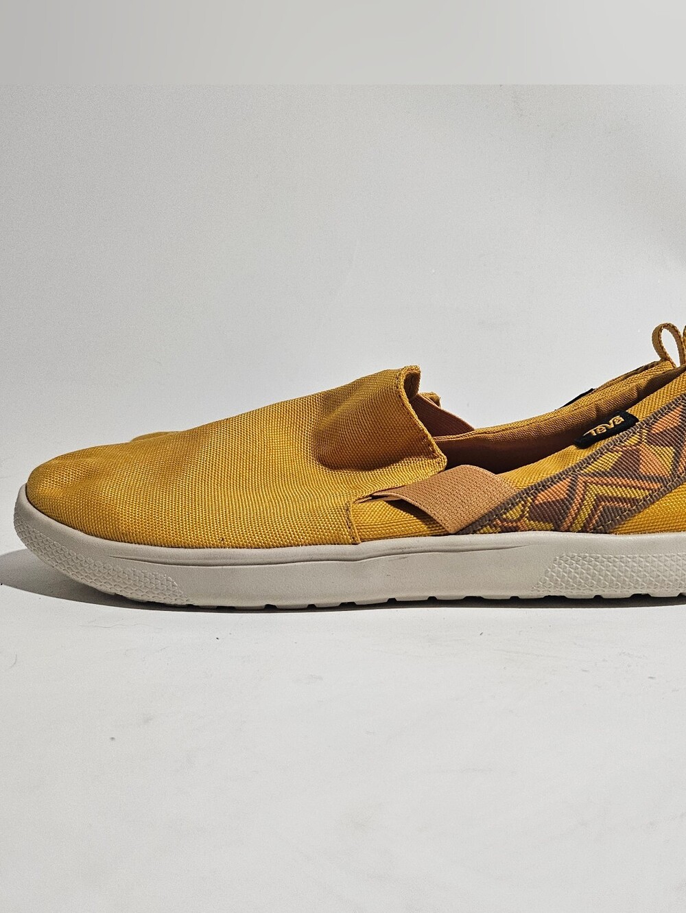 Teva Voya Cayambe Sunflower Slip On Shoes US Size 9 Womens 1106870-W